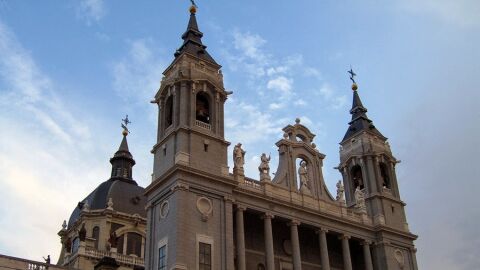 Fachada de la Catedral de La Almudena