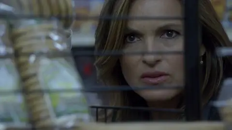 Ley y Orden: Unidad de Victimas Especiales - Temporada 11 - Capítulo 6: Espiados Ley y Orden: Unidad de Victimas Especiales - Temporada 11 - Capítulo 6: Espiados