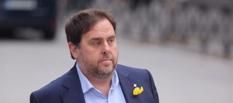 Antena 3 Noticias 1 (02-11-18) Fiscalía se reafirma en el delito de rebelión: pide 25 años para Junqueras, 17 para los Jordis y Forcadell y 16 para el resto de exconsellers Antena 3 Noticias 1 (02-11-18) Fiscalía se reafirma en el delito de rebelión: pide 25 años para Junqueras, 17 para los Jordis y Forcadell y 16 para el resto de exconsellers