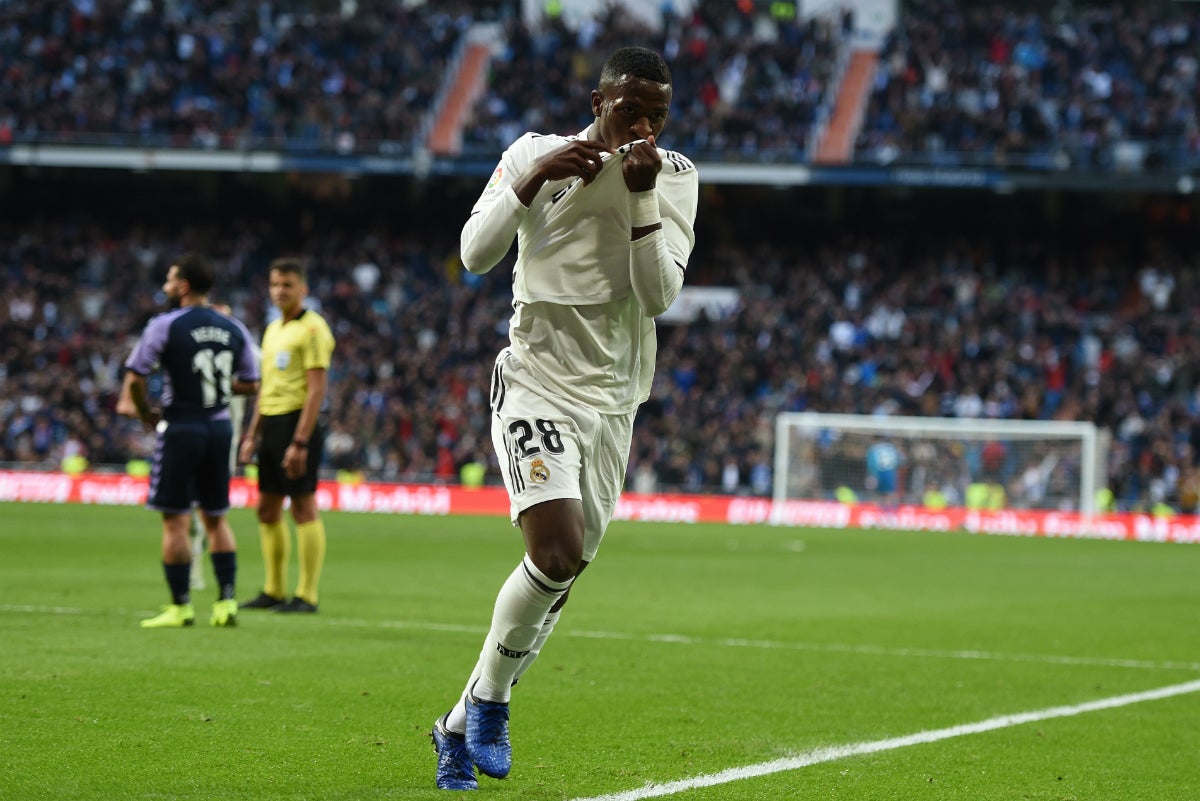 Gil Manzano da el 1-0 del Real Madrid a Vinicius a pesar de que su tiro se iba muy desviado Gil Manzano da el 1-0 del Real Madrid a Vinicius a pesar de que su tiro se iba muy desviado