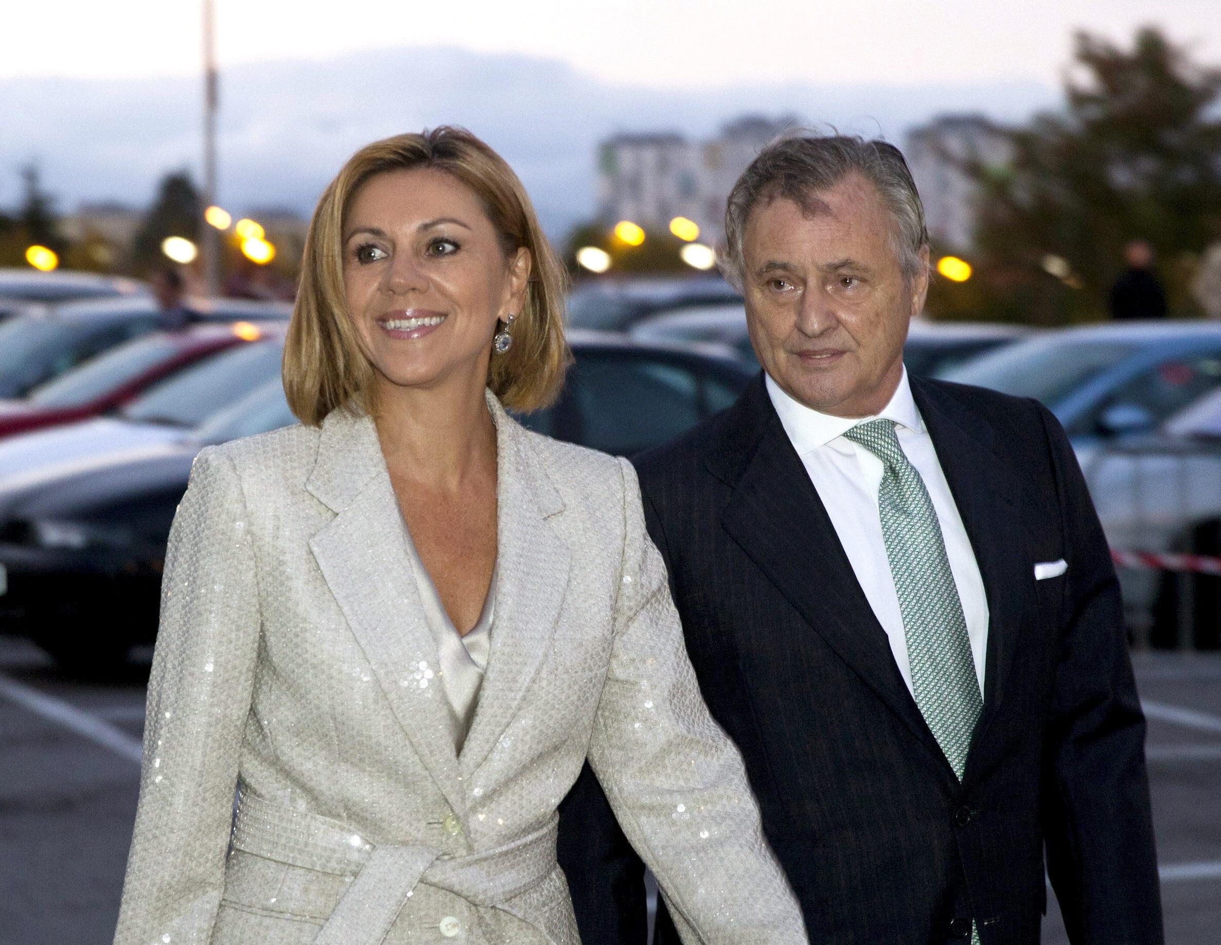 Cospedal encargó a Villarejo espiar al hermano de Rubalcaba Cospedal encargó a Villarejo espiar al hermano de Rubalcaba