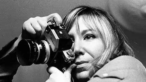 La fotógrafa Joana Biarnés La fotógrafa Joana Biarnés