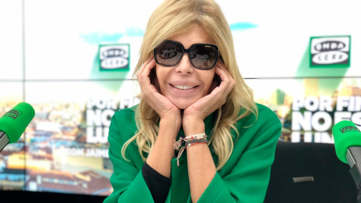 Bibiana Fernández: "Mi abuela creía que la Luna era una mujer que ella había visto en Ceuta" Bibiana Fernández: "Mi abuela creía que la Luna era una mujer que ella había visto en Ceuta"