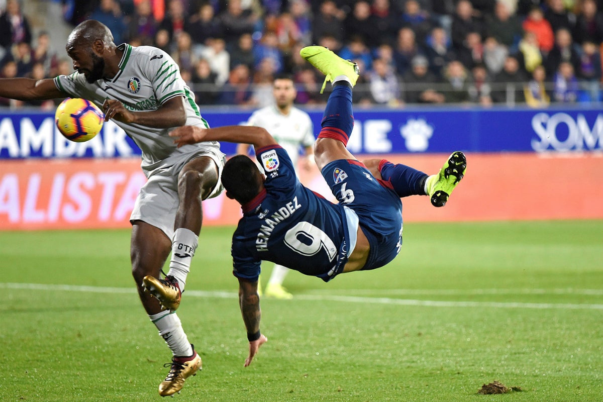 SD Huesca 1-1 Getafe: Escucha los goles de Etxeita y Jorge Molina SD Huesca 1-1 Getafe: Escucha los goles de Etxeita y Jorge Molina
