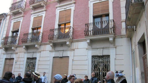 Fachada principal de la Casa Mira de Novelda