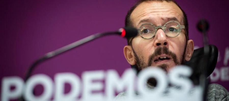 Pablo Echenique en rueda de prensa Pablo Echenique en rueda de prensa
