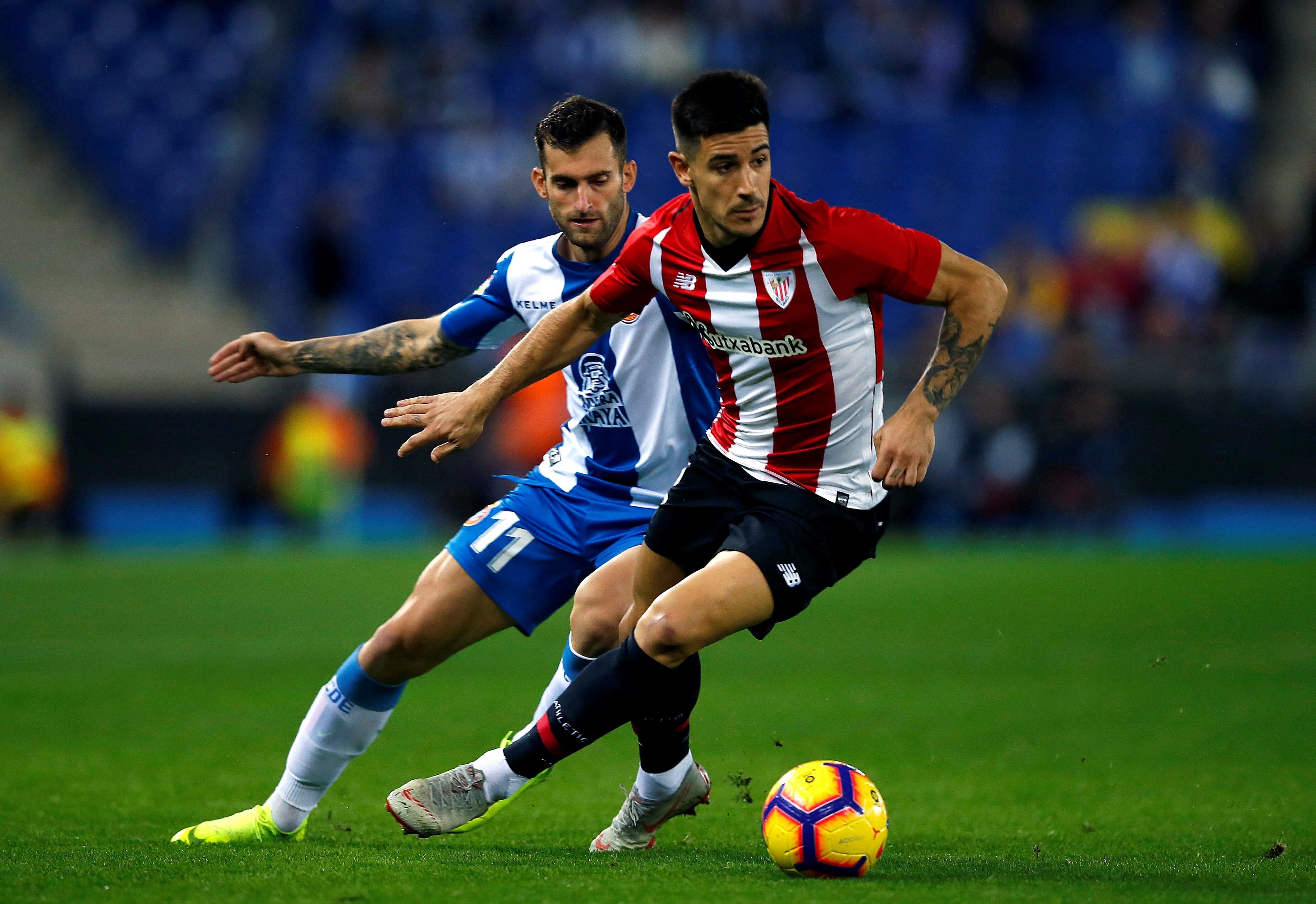 Yuri Berchiche reconoció que habló con el árbitro para no ser amonestado y perderse la final de Copa Yuri Berchiche reconoció que habló con el árbitro para no ser amonestado y perderse la final de Copa