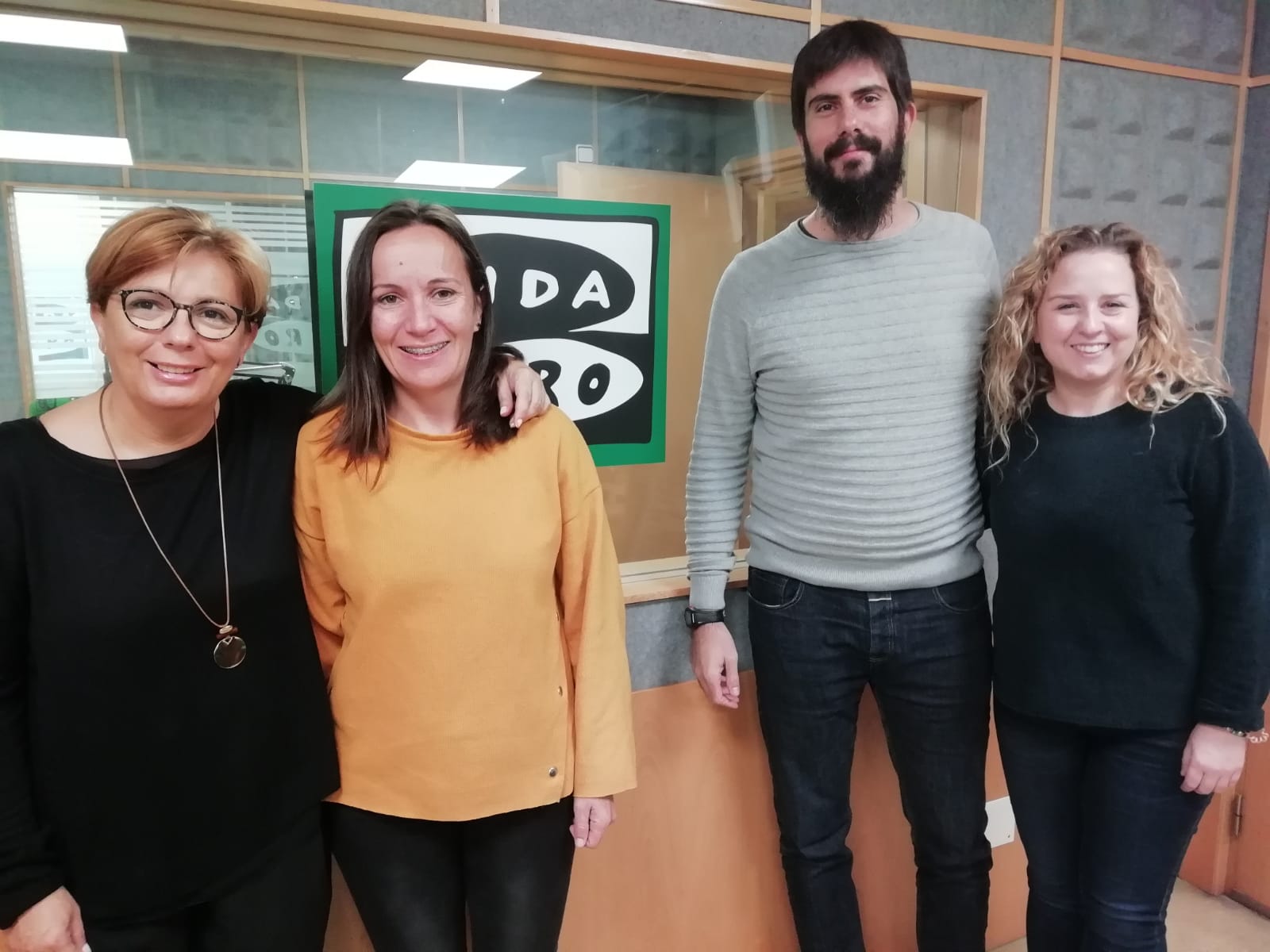 Las remeras de Perillo buscan micromecenazgo para comprar una trainera nueva Las remeras de Perillo buscan micromecenazgo para comprar una trainera nueva