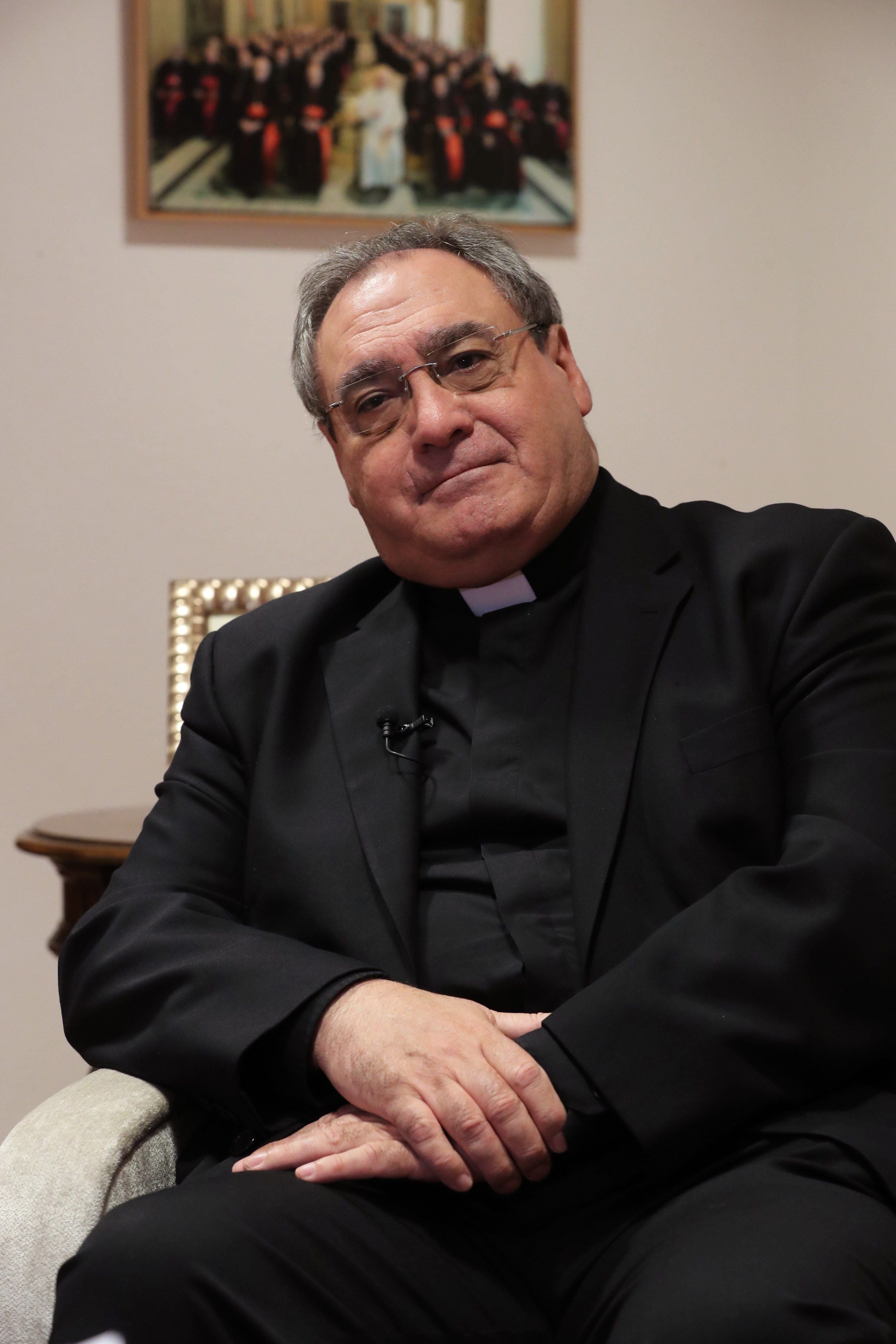 Las preguntas de Amón: "La Iglesia promete acabar con los abusos, ¿serán los monaguillos a partir de ahora mayores de edad?" Las preguntas de Amón: "La Iglesia promete acabar con los abusos, ¿serán los monaguillos a partir de ahora mayores de edad?"