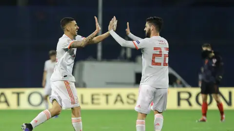 Ceballos e Isco celebran el gol de la Selección Ceballos e Isco celebran el gol de la Selección