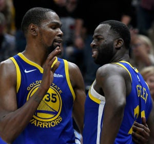Kevin Durant y Draymond Green, durante un partido de los Warriors Kevin Durant y Draymond Green, durante un partido de los Warriors