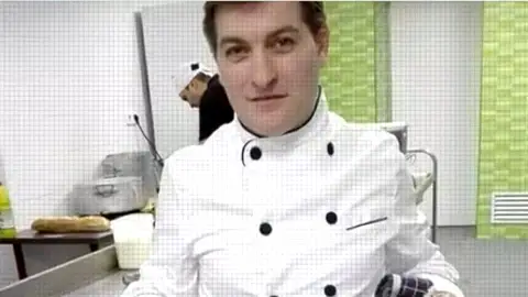 Militó en la Falange, levantó una cadena de restaurantes y dejó un reguero de deudas: la vida de 'el rey del cachopo', en siete titulares Militó en la Falange, levantó una cadena de restaurantes y dejó un reguero de deudas: la vida de 'el rey del cachopo', en siete titulares