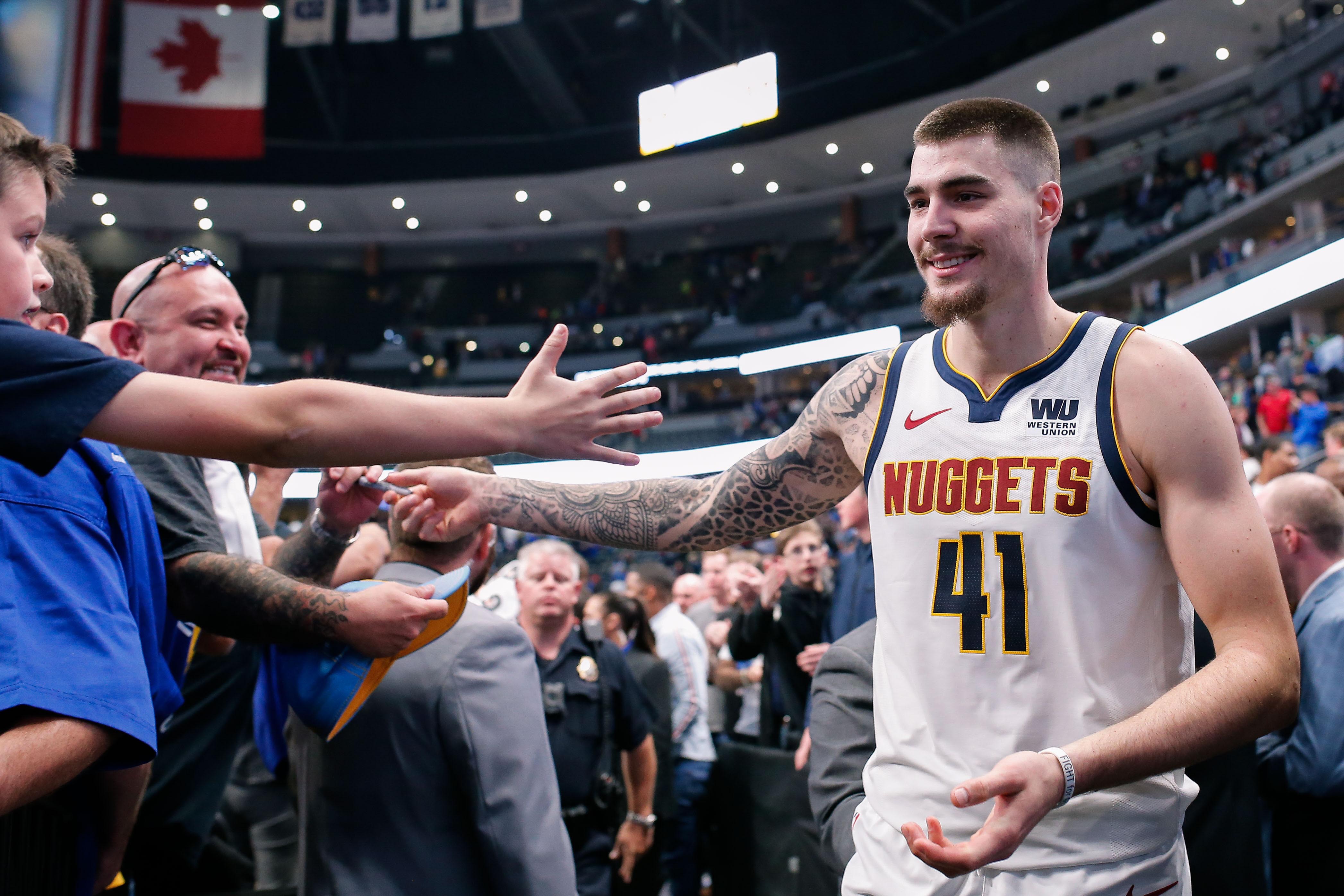 Ricky y Juancho ganan los duelos entre españoles y Marc Gasol cae ante unos Spurs sin Pau Ricky y Juancho ganan los duelos entre españoles y Marc Gasol cae ante unos Spurs sin Pau