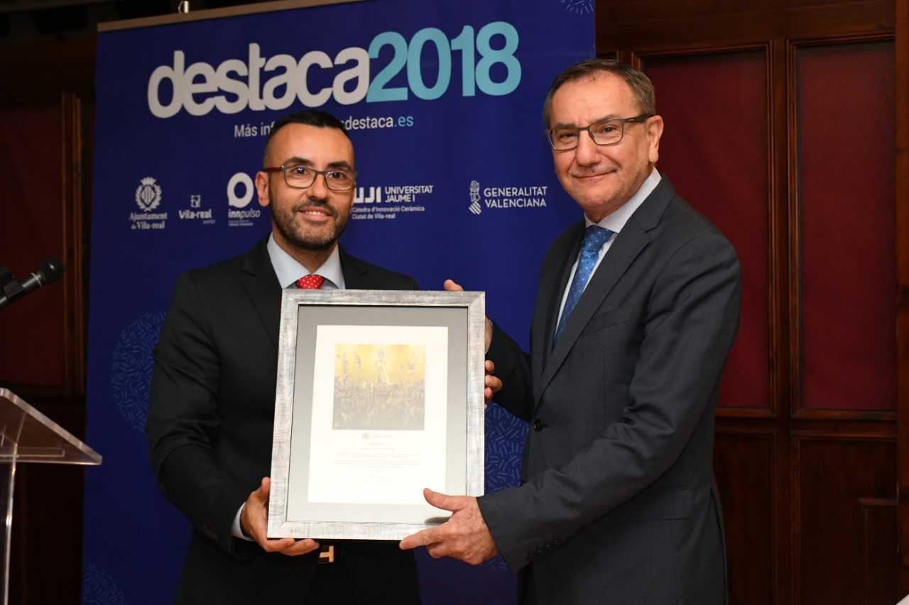 Destaca reconeix l´exrector de l´UJI Vicent Climent Destaca reconeix l´exrector de l´UJI Vicent Climent