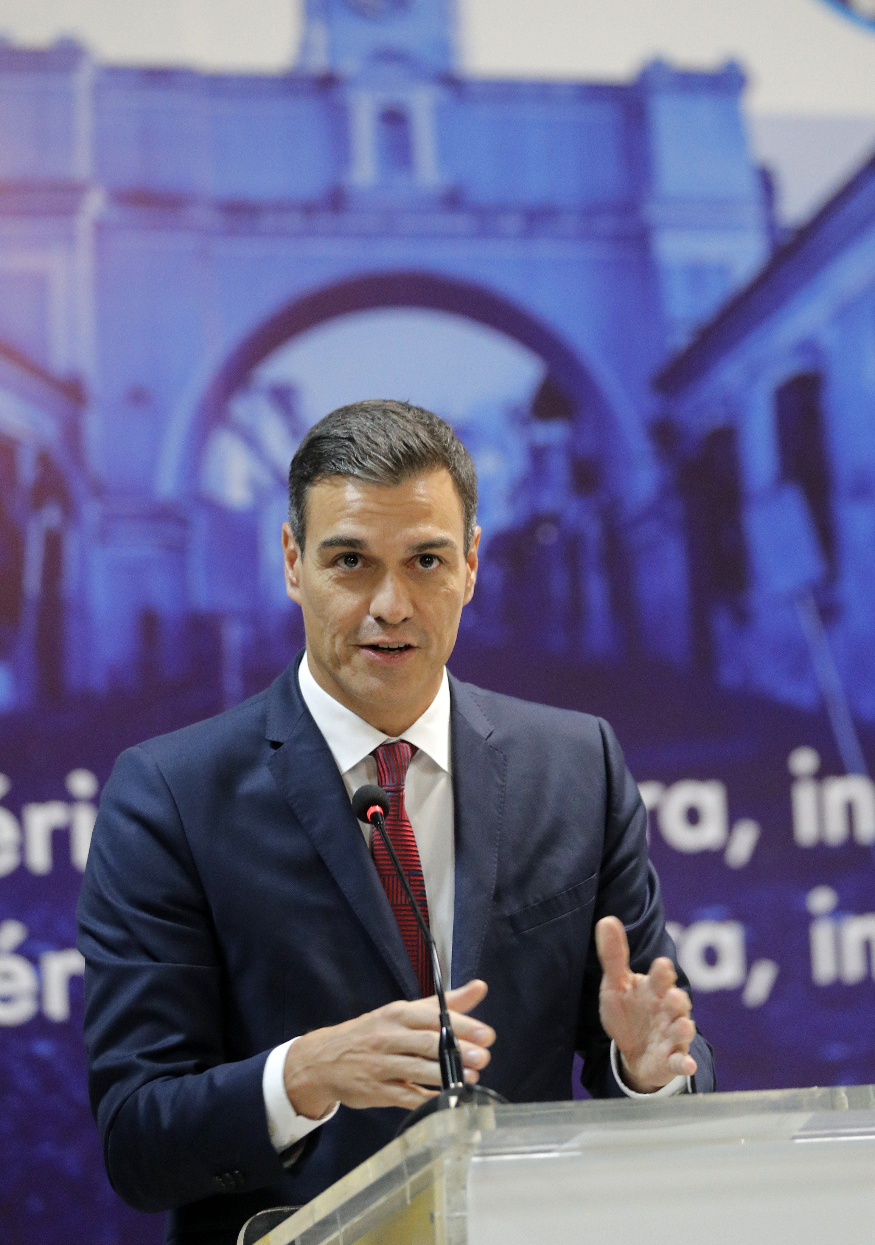 Pedro Sánchez llega a La Habana para su primera visita oficial a Cuba Pedro Sánchez llega a La Habana para su primera visita oficial a Cuba