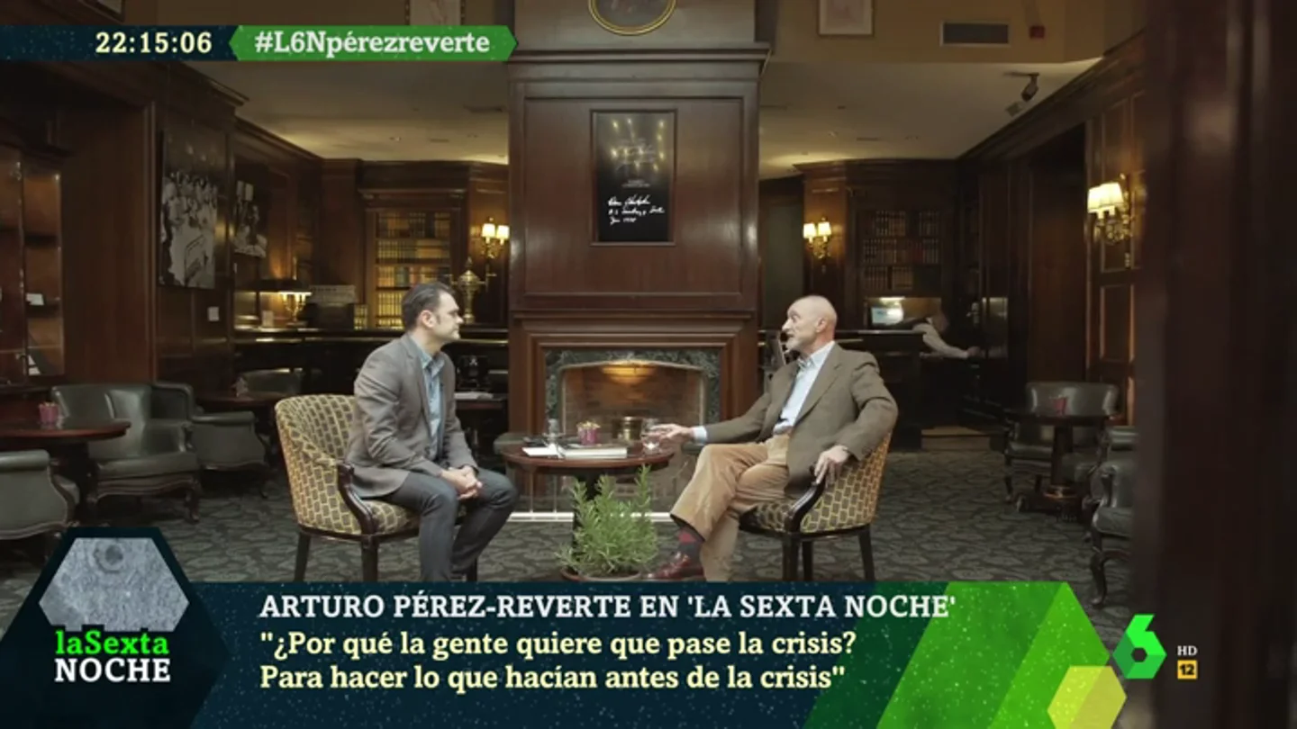 La alarma de Arturo Pérez-Reverte sobre los problemas del siglo XXI: "La clase media está desapareciendo" La alarma de Arturo Pérez-Reverte sobre los problemas del siglo XXI: "La clase media está desapareciendo"
