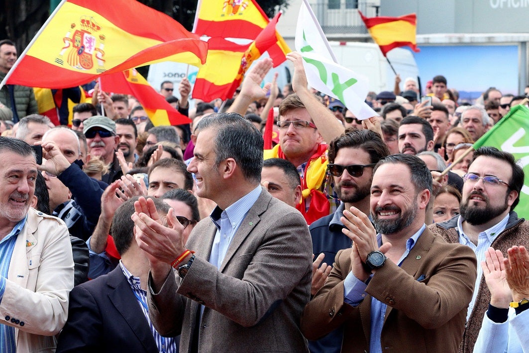 Vox quiere que se "coma jamón en los colegios" aunque moleste a los "islamistas" Vox quiere que se "coma jamón en los colegios" aunque moleste a los "islamistas"