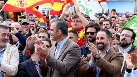 Santiago Abascal en un acto electoral de Vox en M&aacute;laga