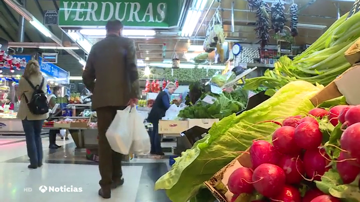 Ceuta recibe cerca de 4 millones de euros en ayuda del Gobierno para reforzar el sector comercial Ceuta recibe cerca de 4 millones de euros en ayuda del Gobierno para reforzar el sector comercial