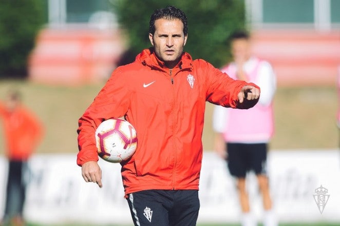 El Sporting de Gijón anuncia la destitución de Baraja El Sporting de Gijón anuncia la destitución de Baraja