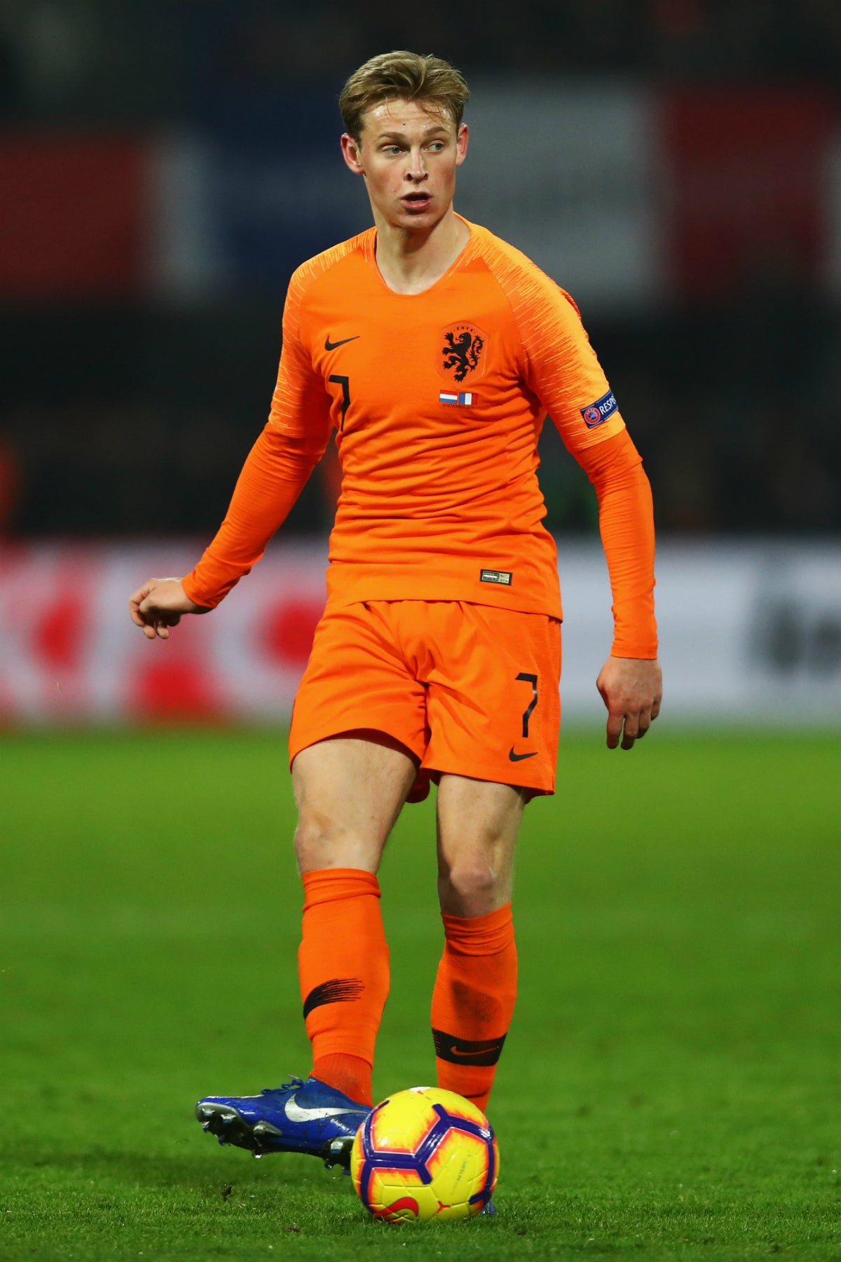 Empieza la subasta por De Jong: PSG y Barcelona viajan a Amsterdam para fichar al mediocentro del Ajax Empieza la subasta por De Jong: PSG y Barcelona viajan a Amsterdam para fichar al mediocentro del Ajax