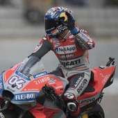 Dovizioso celebra una victoria Dovizioso celebra una victoria