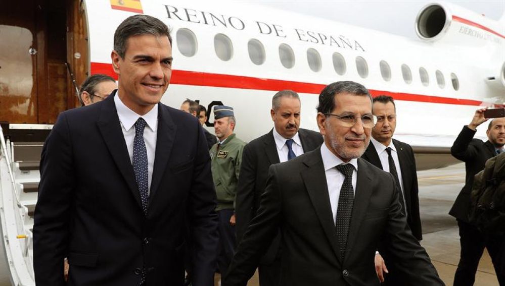 Pedro Sánchez, en Rabat con el primer ministro marroquí, Saadedín Al Othmani