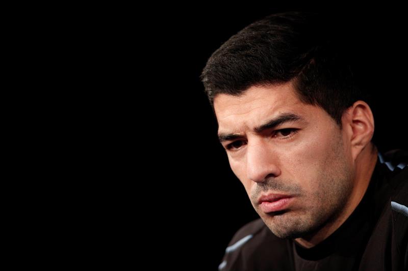 Luis Suárez pide a Dembélé que "se enfoque" y sea "más responsable" Luis Suárez pide a Dembélé que "se enfoque" y sea "más responsable"