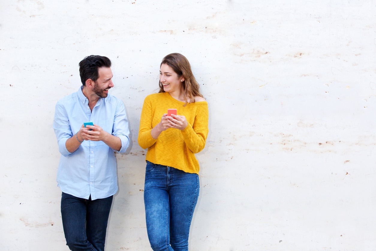 El 18% de hogares extremeños son parejas con dos salarios y sin hijos que cuentan con un poder adquisitivo medio-alto El 18% de hogares extremeños son parejas con dos salarios y sin hijos que cuentan con un poder adquisitivo medio-alto