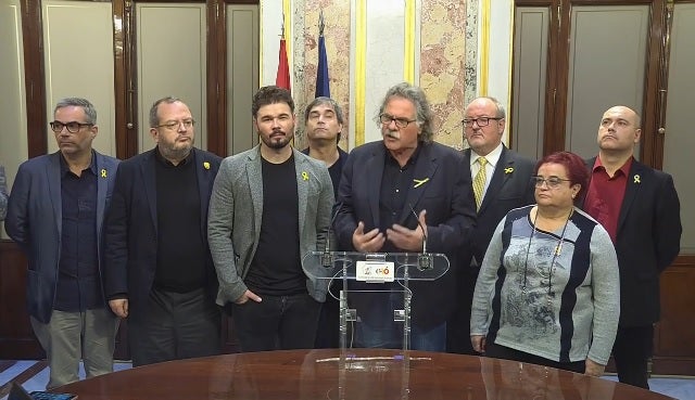 Tardá niega que un diputado de ERC haya escupido a Borrell: "Es falso y él lo sabe" Tardá niega que un diputado de ERC haya escupido a Borrell: "Es falso y él lo sabe"