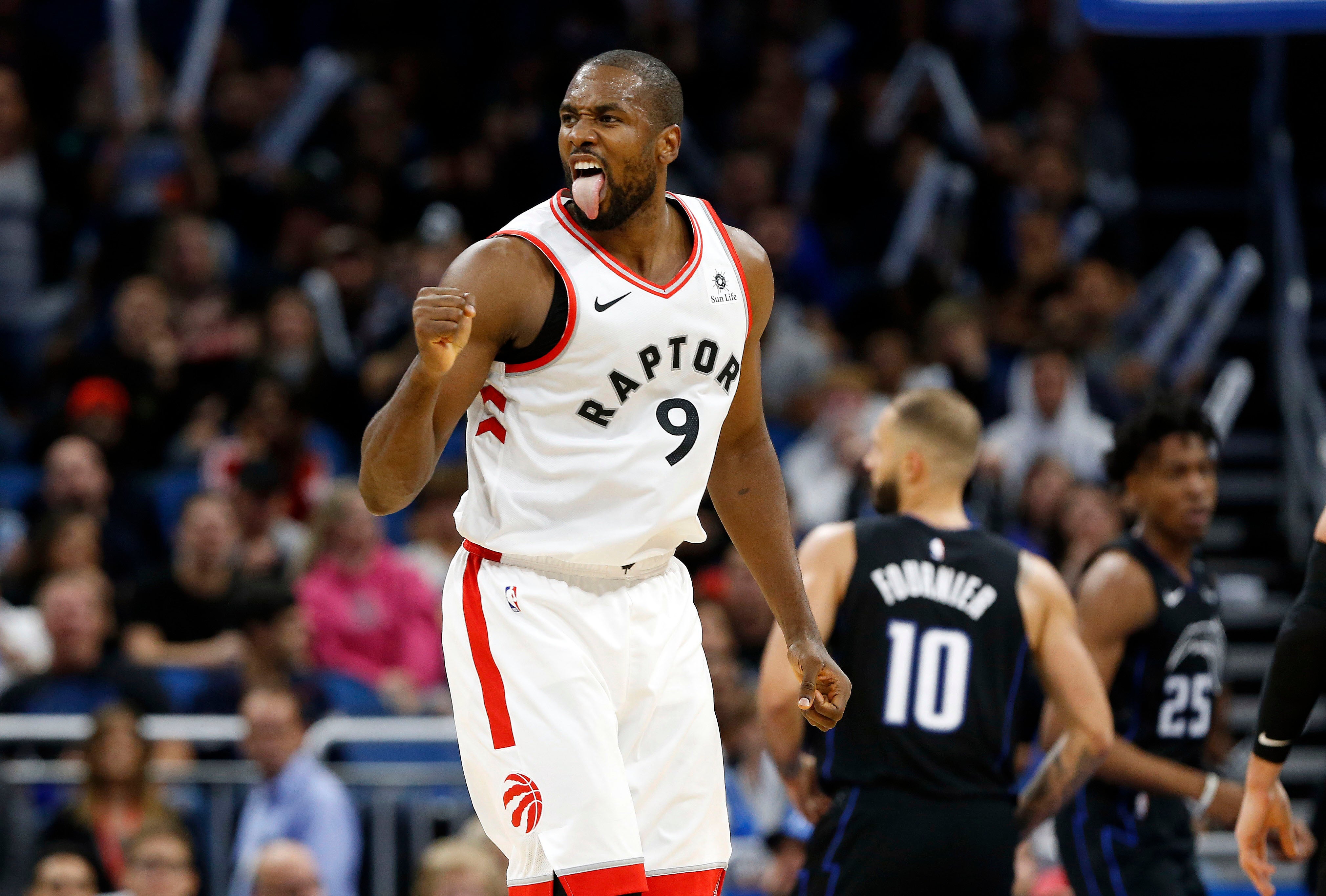 Los Raptors de Ibaka ganan sobre la bocina a unos buenos Magic Los Raptors de Ibaka ganan sobre la bocina a unos buenos Magic