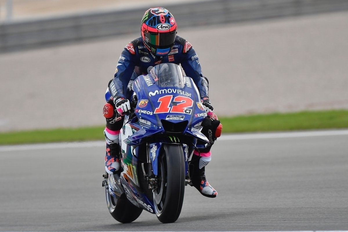 Viñales vuelve a dominar en los test de Valencia por delante de Dovizioso y Márquez y Lorenzo mejora sobre la Honda Viñales vuelve a dominar en los test de Valencia por delante de Dovizioso y Márquez y Lorenzo mejora sobre la Honda
