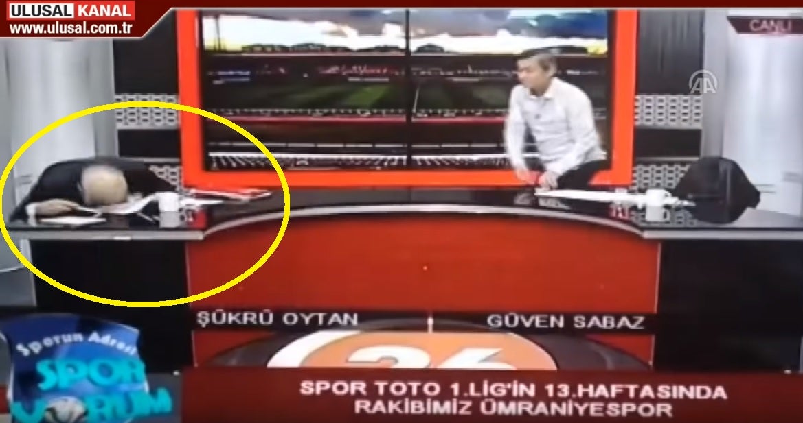 Un periodista deportivo sufre un infarto en directo mientras presentaba un informativo Un periodista deportivo sufre un infarto en directo mientras presentaba un informativo