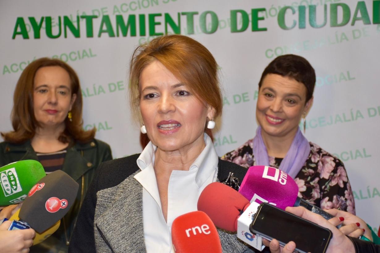 Más presupuesto, más profesionales y un modelo más innovador en materia de inclusión social Más presupuesto, más profesionales y un modelo más innovador en materia de inclusión social