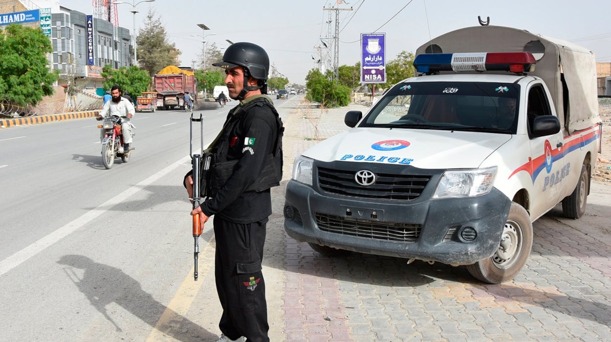 Cuarenta muertos en el peor accidente de autobús en casi 10 años en Pakistán Cuarenta muertos en el peor accidente de autobús en casi 10 años en Pakistán