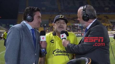 Maradona se colapsa en al ser preguntado por la liga mexicana