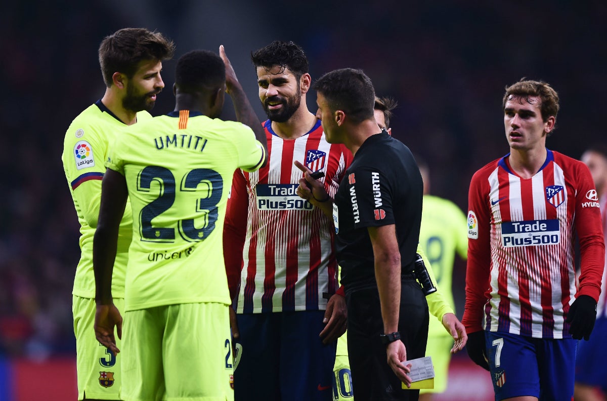 Dembelé salva un punto para el Barça ante el Atlético en el Metropolitano que mantiene líderes a los de Valverde Dembelé salva un punto para el Barça ante el Atlético en el Metropolitano que mantiene líderes a los de Valverde