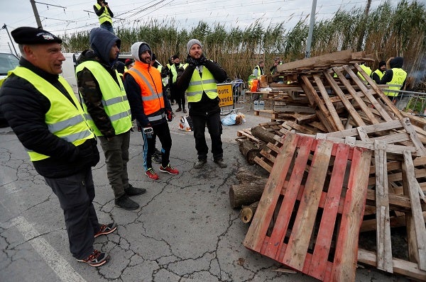 Camiones de Granada, atrapados en la frontera con Francia Camiones de Granada, atrapados en la frontera con Francia