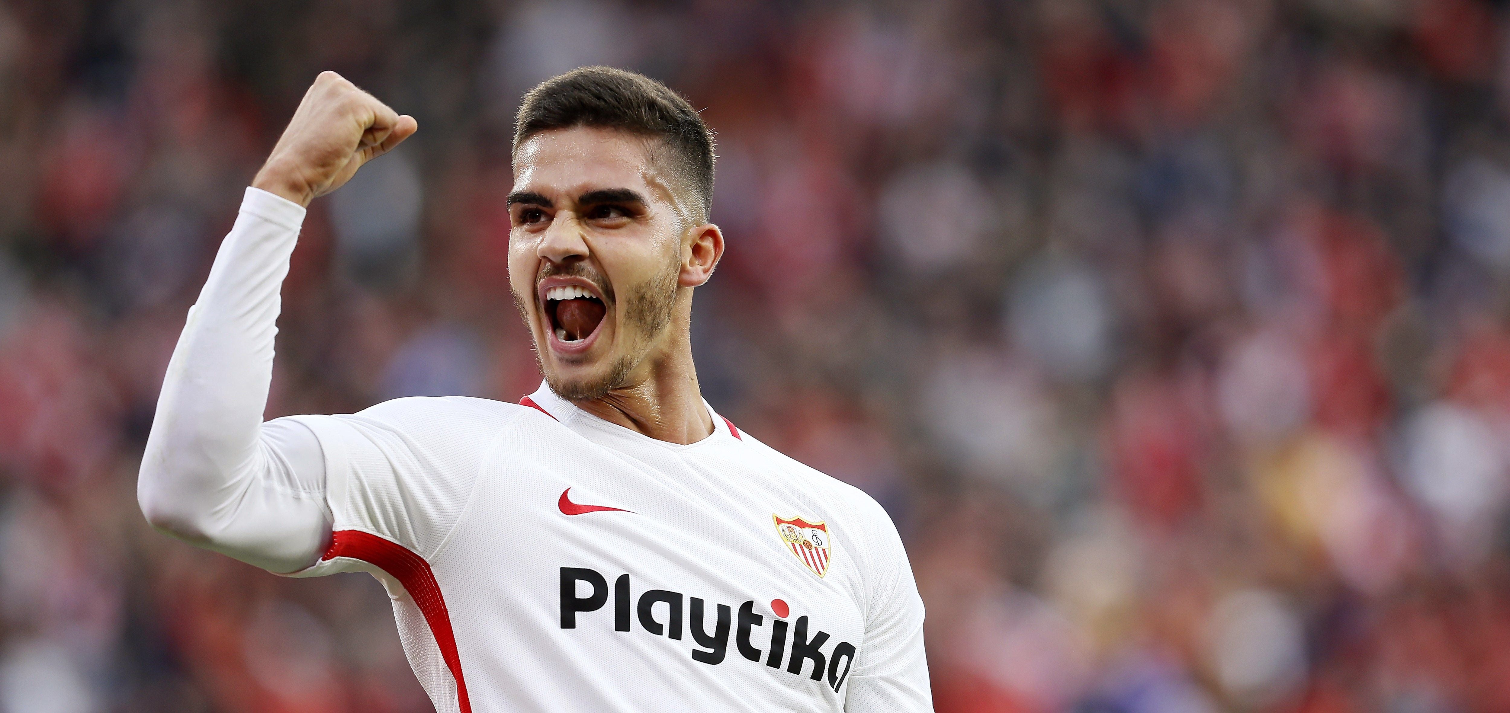 André Silva contesta a Caparrós: "No estoy fingiendo una lesión" André Silva contesta a Caparrós: "No estoy fingiendo una lesión"