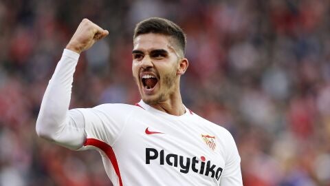 Andr&eacute; Silva celebra su gol contra el Valladolid