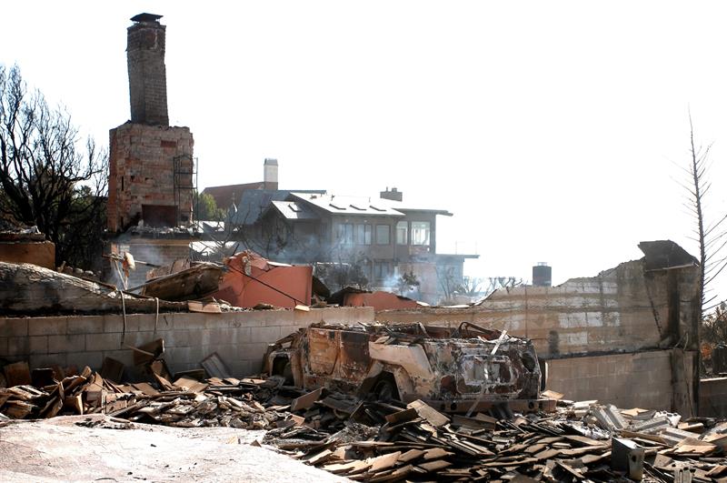Controlado el incendio de California, según las autoridades Controlado el incendio de California, según las autoridades