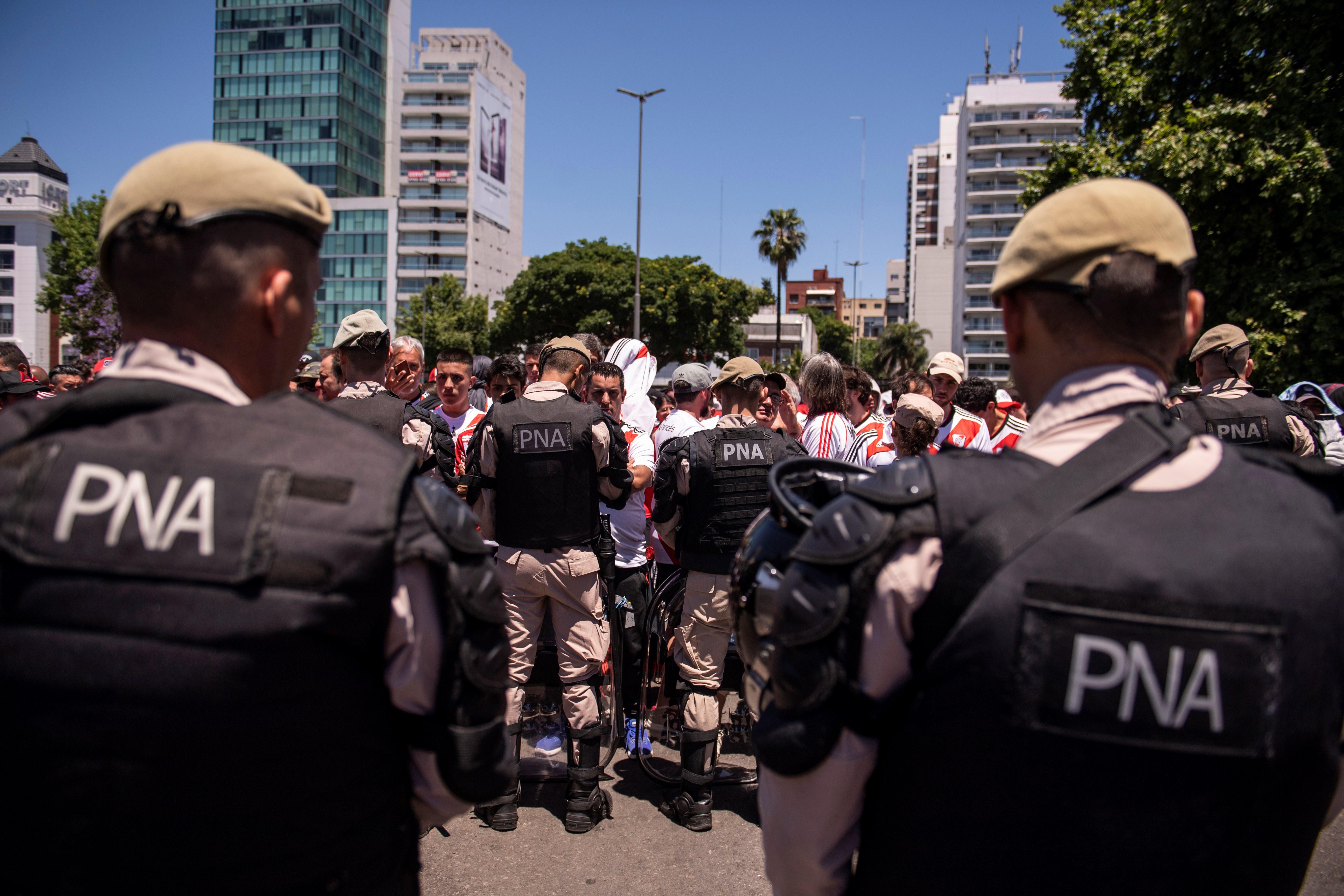 La Justicia argentina pone en libertad a las 30 personas detenidas durante los disturbios en Buenos Aires La Justicia argentina pone en libertad a las 30 personas detenidas durante los disturbios en Buenos Aires