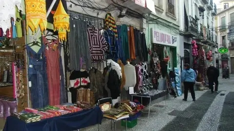 Vecinos de calle Elvira exigen seguridad Pedirán a la Junta responsabilidad por los menores delincuentes