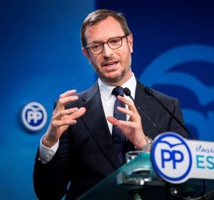 Javier Maroto ante los medios de comunicación Javier Maroto ante los medios de comunicación