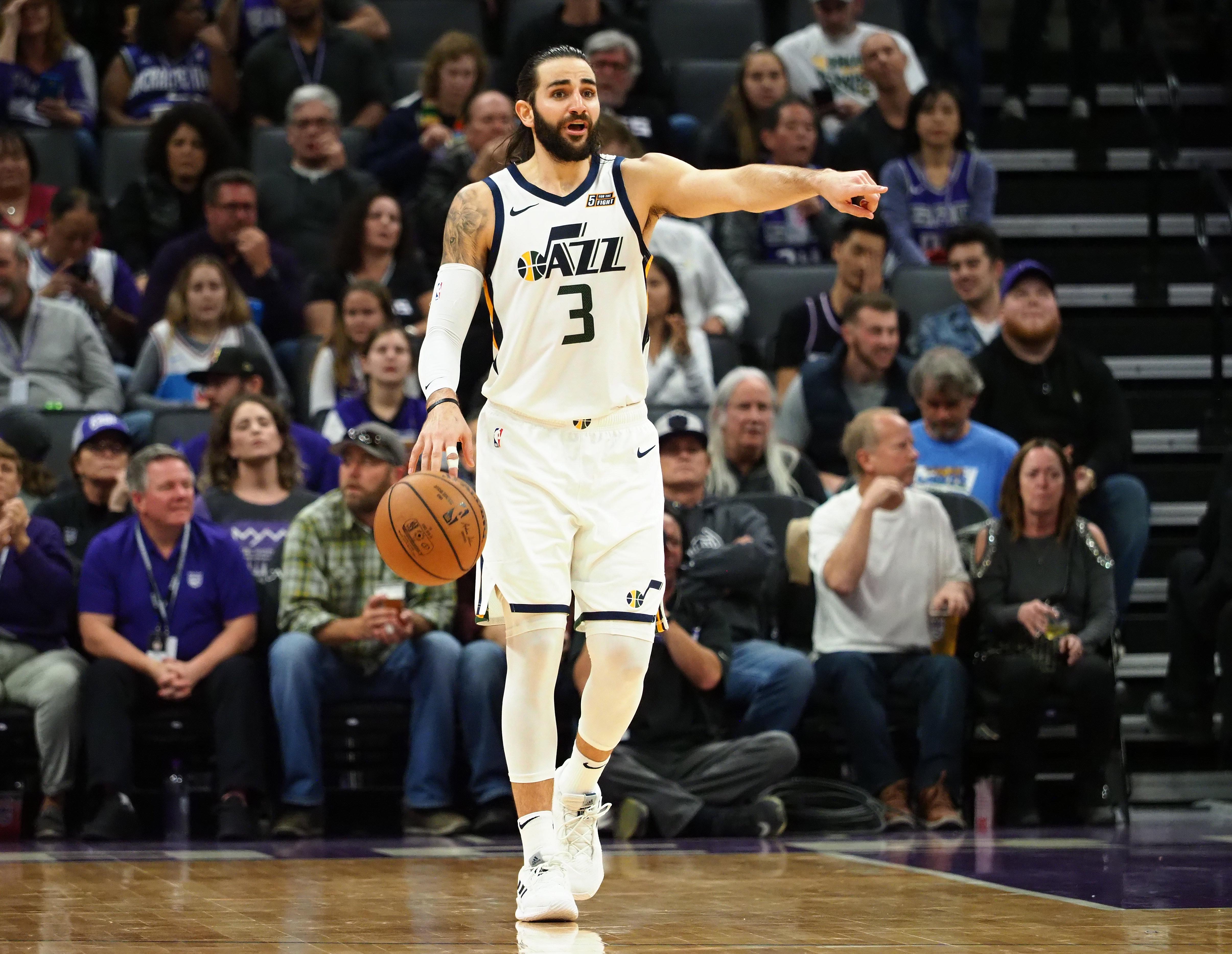 Los Jazz de Ricky Rubio pierden ante los Warriors y Pau Gasol no juega en el triunfo de los Spurs Los Jazz de Ricky Rubio pierden ante los Warriors y Pau Gasol no juega en el triunfo de los Spurs