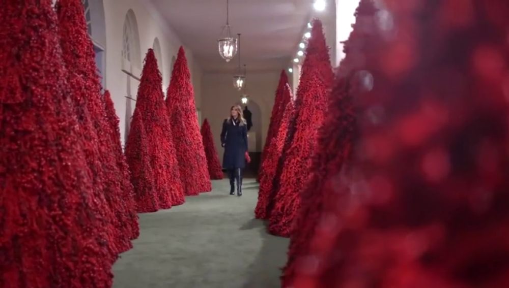 REEMPLAZO Así da la bienvenida a la Navidad la Casa Blanca de la mano de Melania Trump