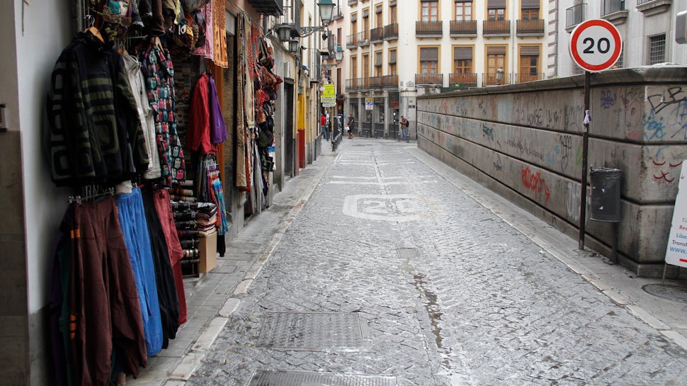 Reclaman más presencia de policía en el entorno de la calle Elvira Reclaman más presencia de policía en el entorno de la calle Elvira