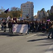 Unas 2.500 personas se manifiestan en Palma para luchar contra la violencia de género.