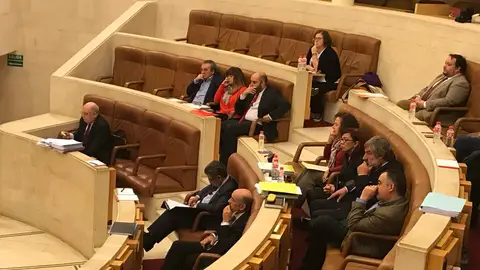 Momento del pleno en el que se debatieron las enmiendas a la totalidad Parlamento de Cantabria