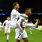 Neymar y Mbappé, eufóricos con el gol del PSG Neymar y Mbappé, eufóricos con el gol del PSG